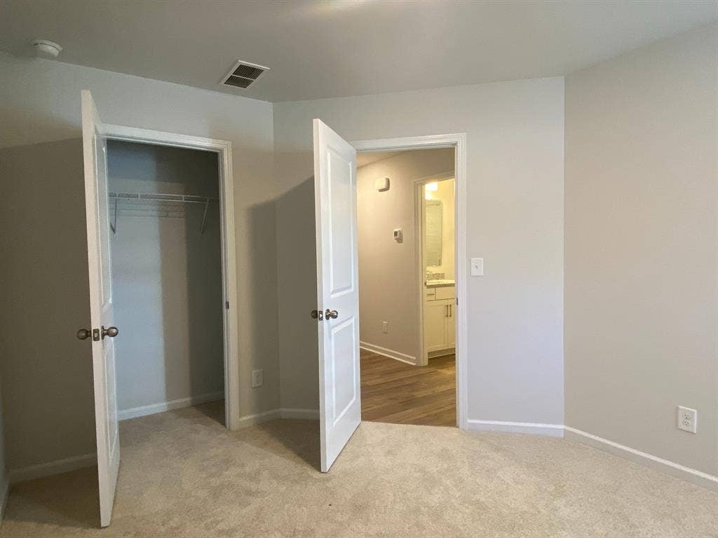4 BR in Charlotte