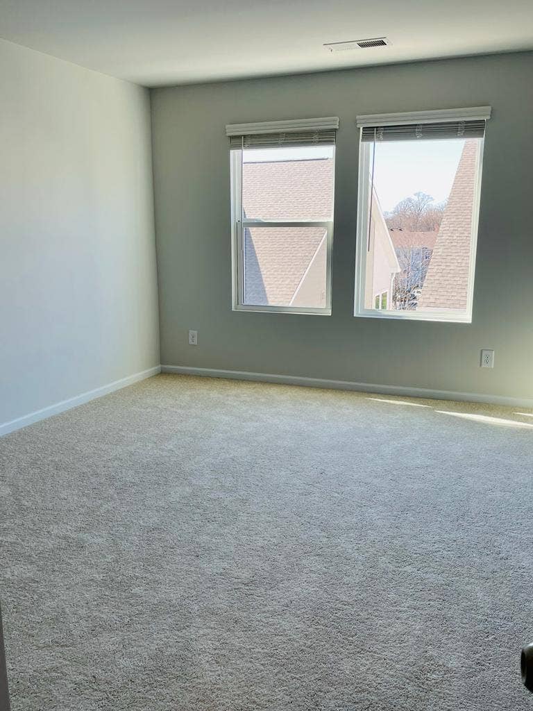 4 BR in Charlotte