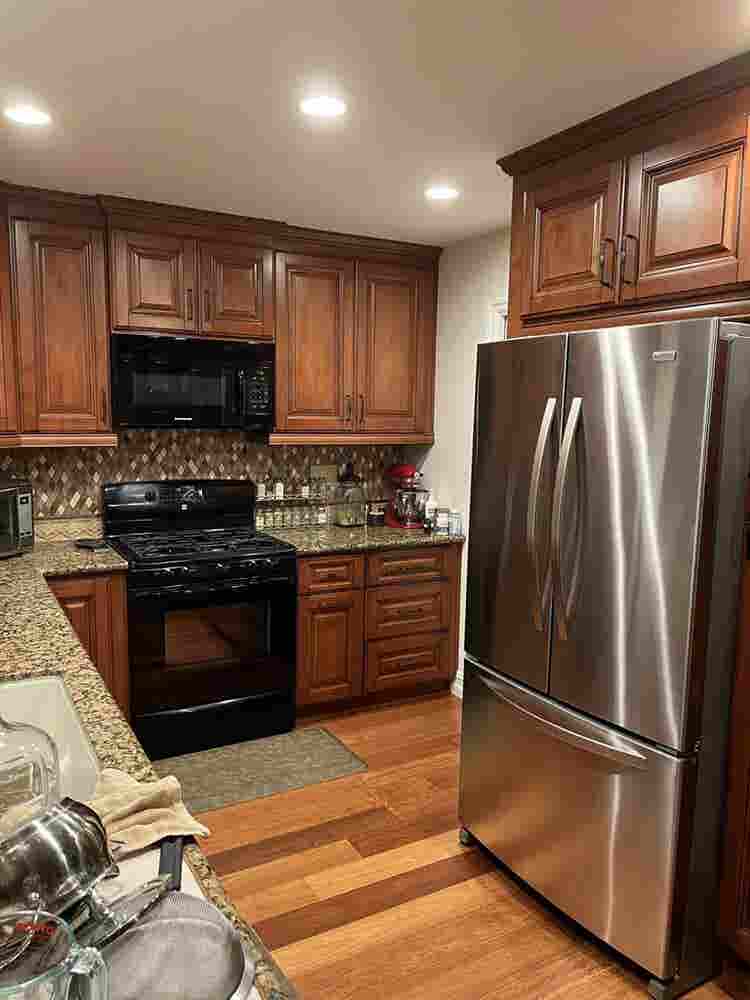 Looking for two female roommates
