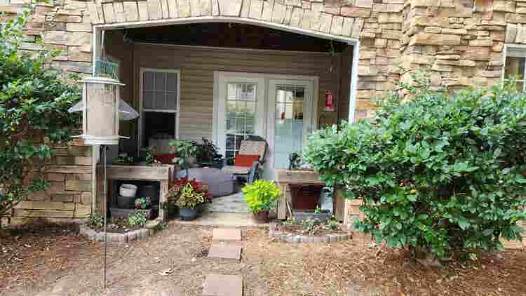 Apt in NW Greensboro near airport