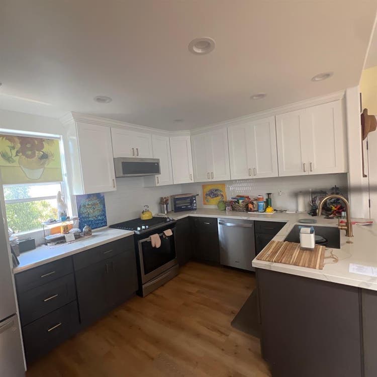 Master en-suite available October 1