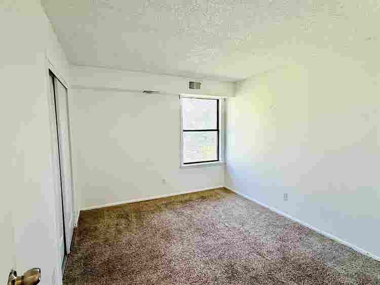 3 individual bedrooms for rent