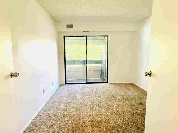 3 individual bedrooms for rent