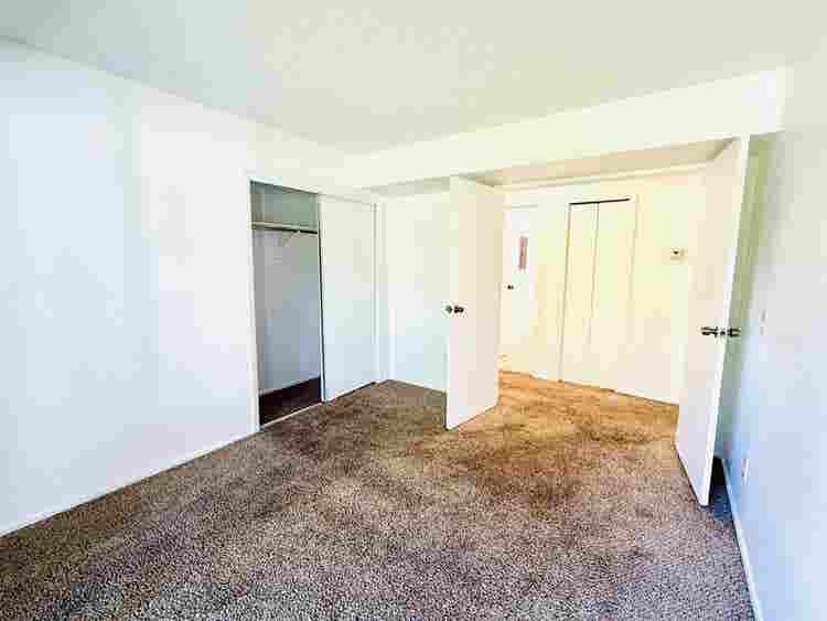 3 individual bedrooms for rent