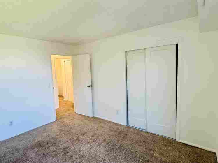3 individual bedrooms for rent