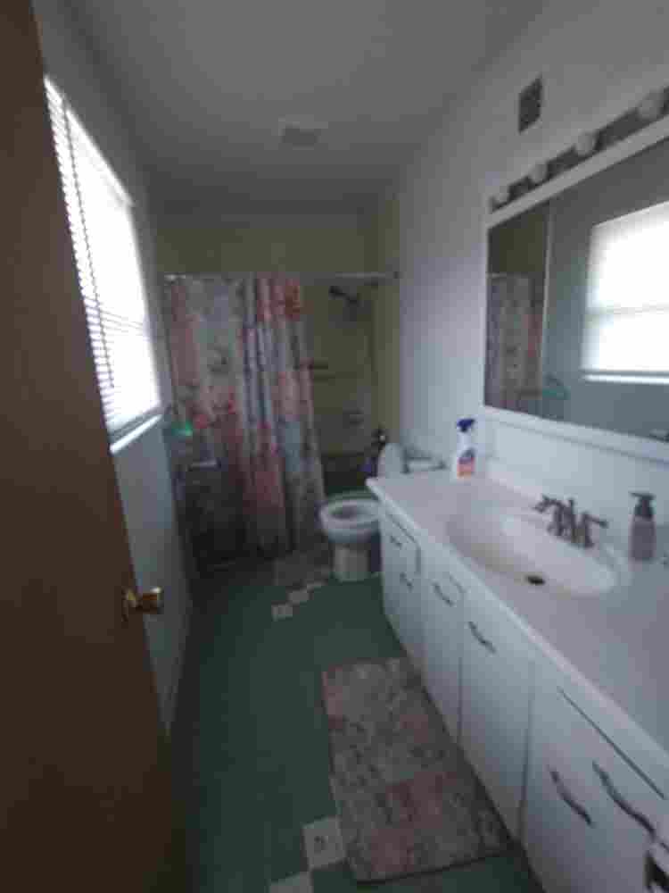 Roommate wanted