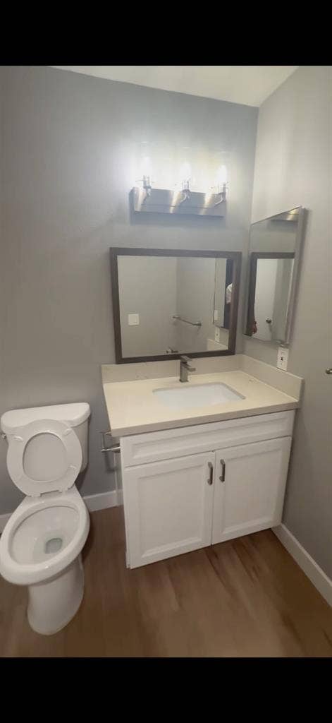 NEED SOMEONE TO TAKE OVER MY LEASE!