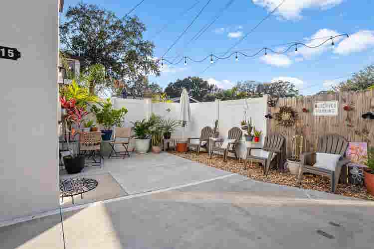 PRIVATE STUDIO – CENTRAL OAK PARK