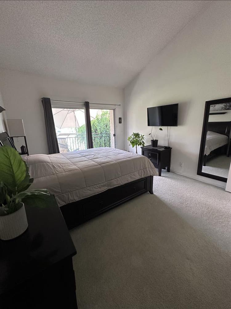 Upstairs master bedroom available.