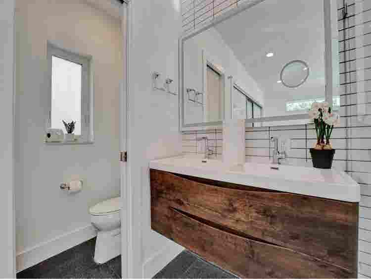 Furnished 4BR w/Pool by the beach