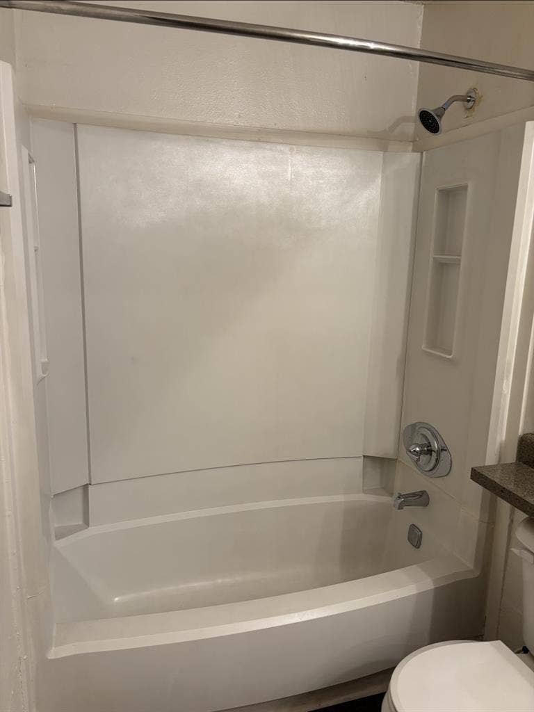 Roommate wanted asap Sandy springs!