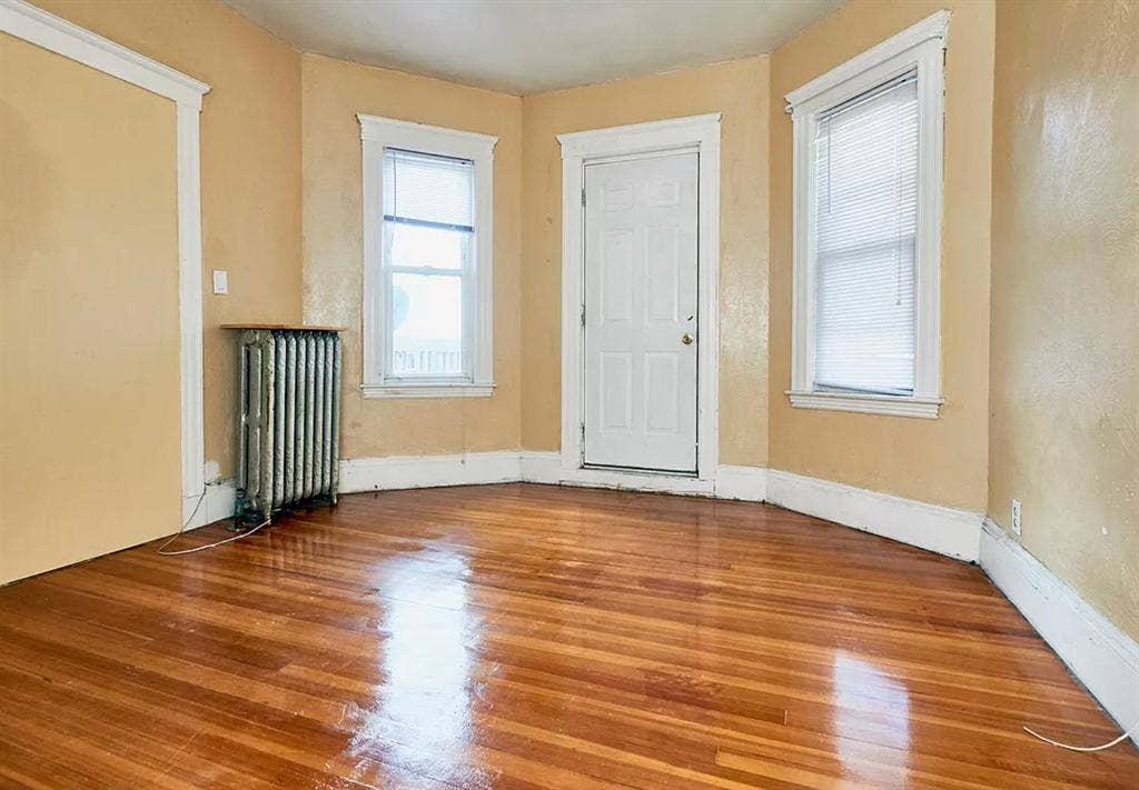 4 BR in Boston