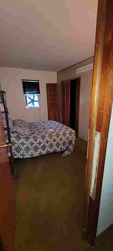 Furnished room, off-street parking