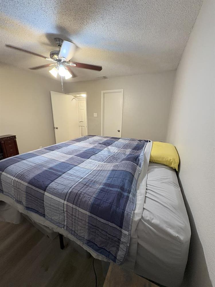 Master bedroom 4 rent