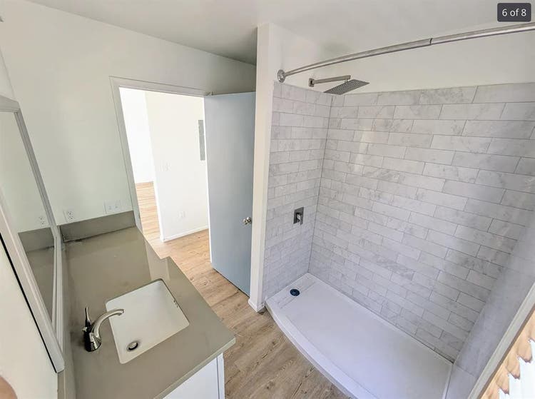 bath in Wilhemina Rise!