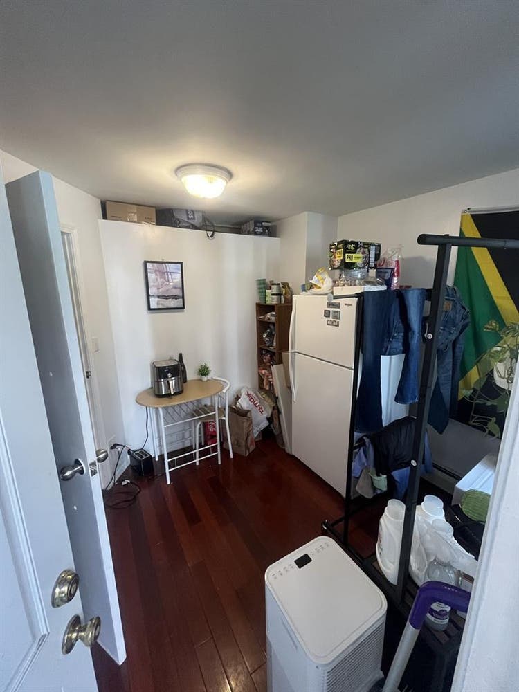Murry Hill apt msg J_heess on ig