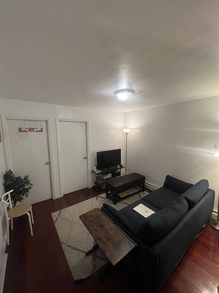 Murry Hill apt msg J_heess on ig