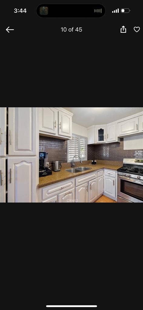 Looking for 2 roommates-4bd house