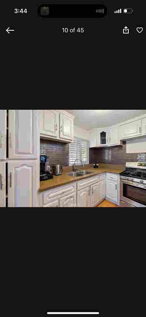 Looking for 2 roommates-4bd house