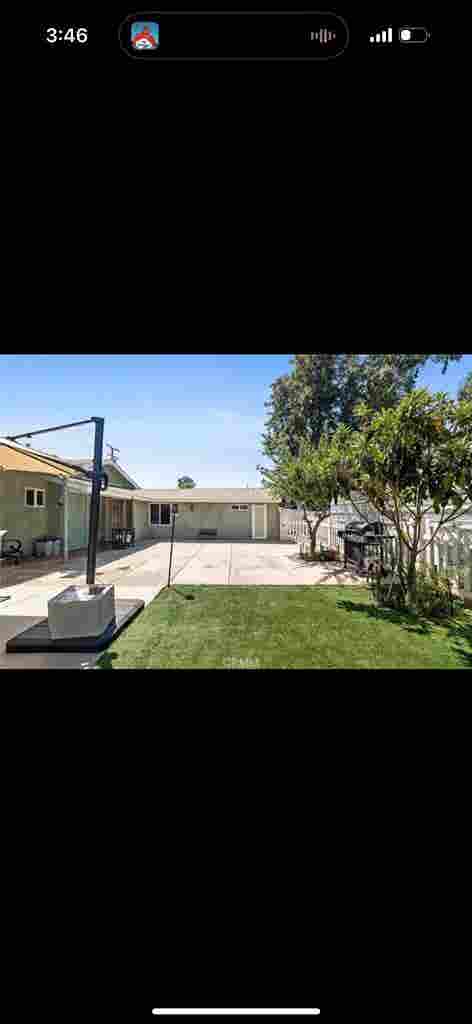Looking for 2 roommates-4bd house