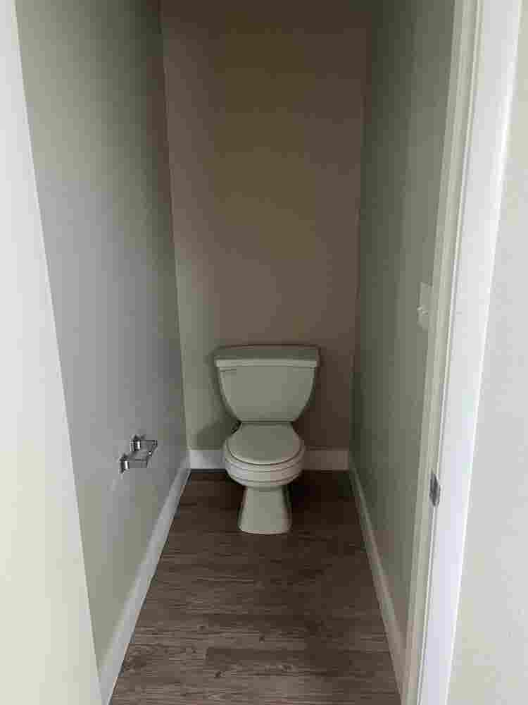 Private bed/private bath