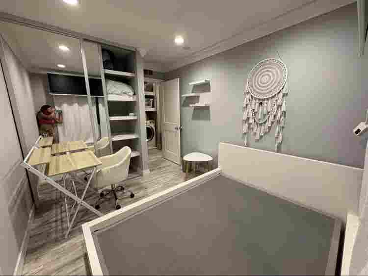 Partially furnished room shared RR