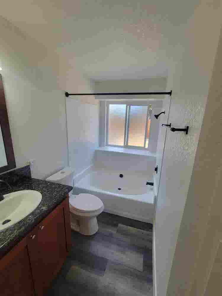 Primary Bedroom For Rent