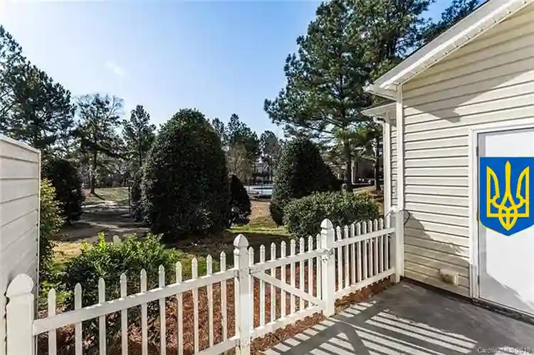 Room for Rent Steel Creek Townhouse