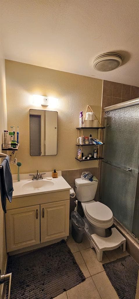 Shared Living Space in Linda Vista