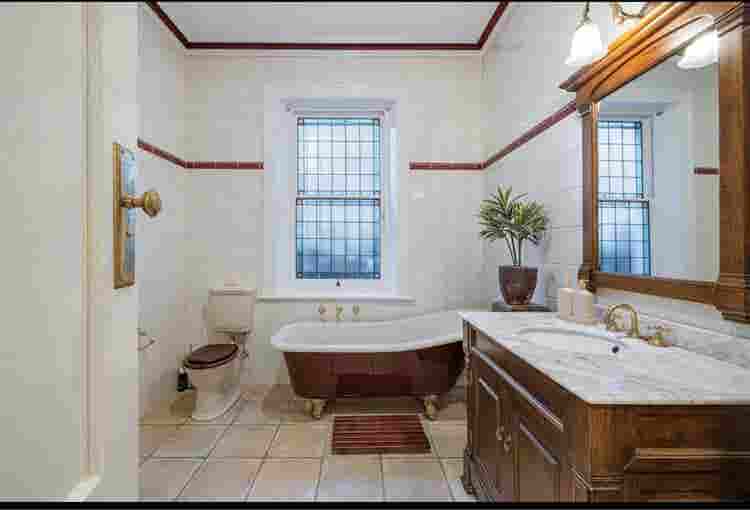 Room available in Halifax Street!