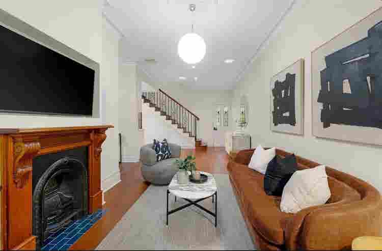 Room available in Halifax Street!