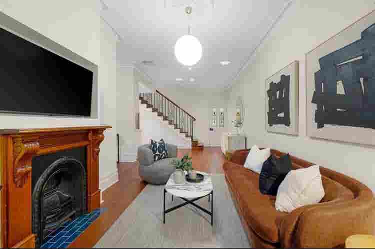Room available in Halifax Street!