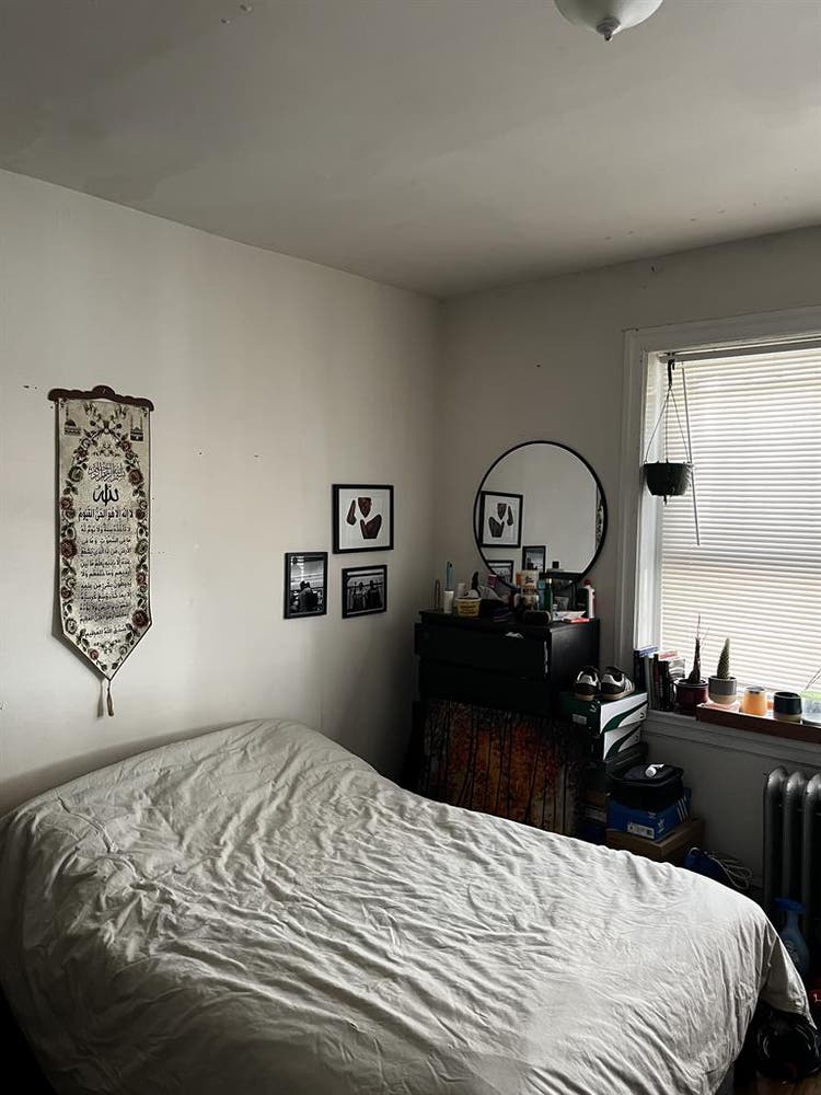 New Listing (University City)