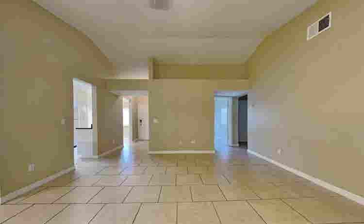 Cozy three bedroom for rent-Brandon