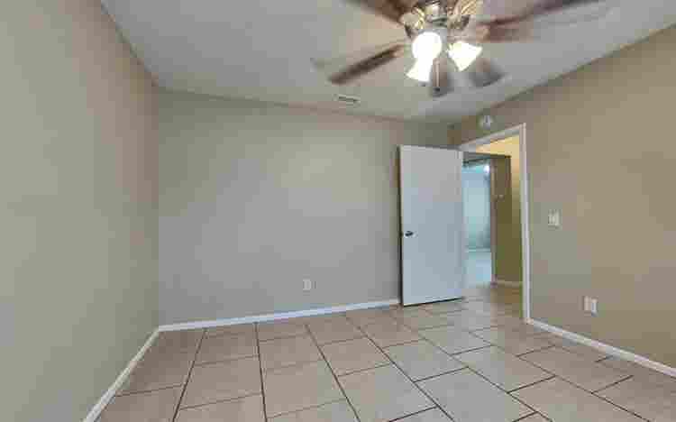 Cozy three bedroom for rent-Brandon