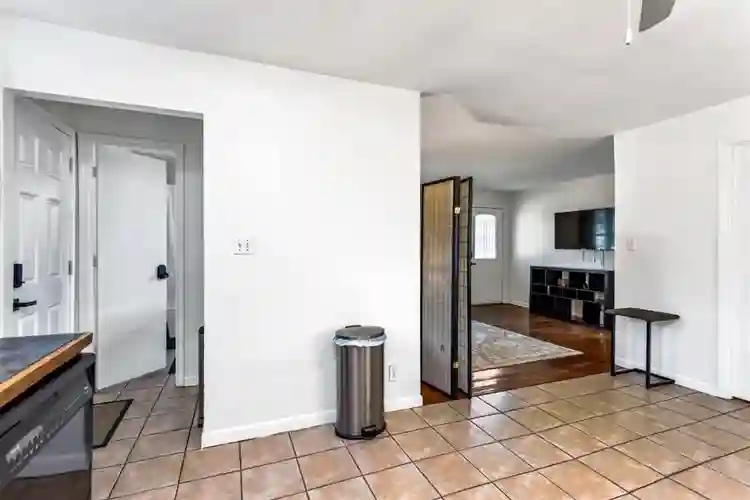 Full Home w/ Gas & Furniture!