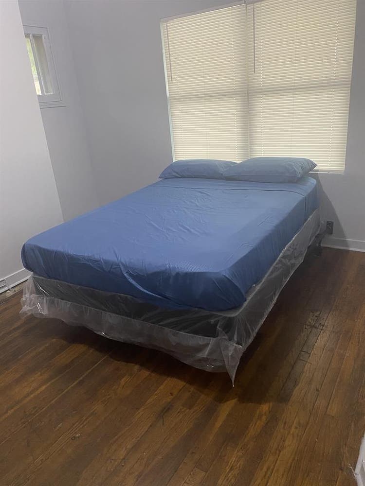Rooms for rent $ weekly