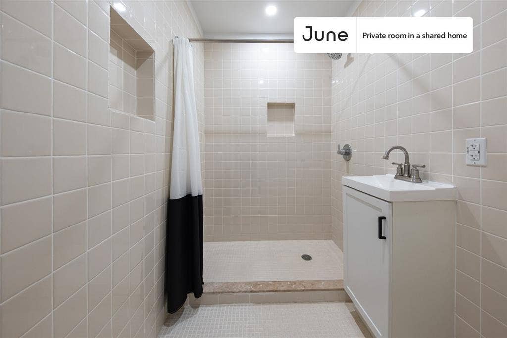 4 BR in New York City