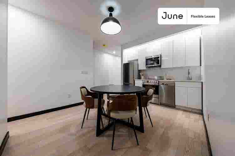 4 BR in New York City
