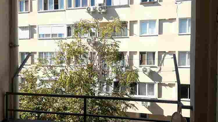 Muratpaşa'da kiralık eşyalı oda.