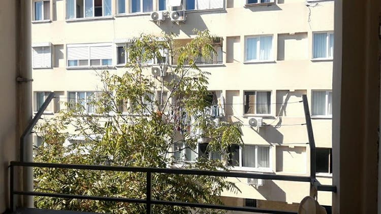 Muratpaşa'da kiralık eşyalı oda.