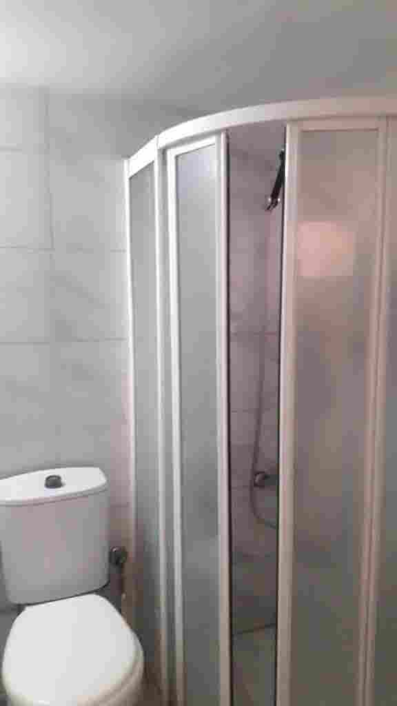 Muratpaşa'da kiralık eşyalı oda.