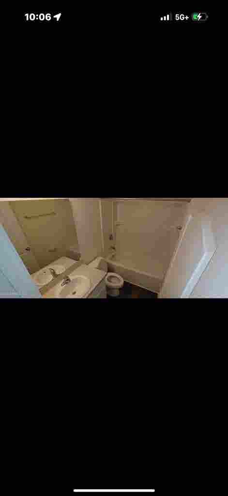 2 bedroom in  Baymeadows area