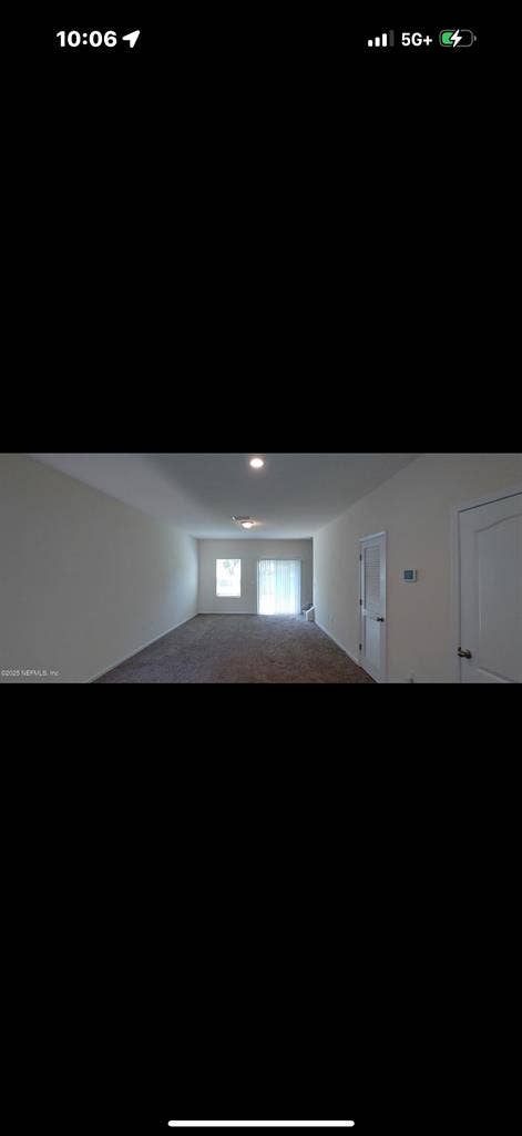 2 bedroom in  Baymeadows area