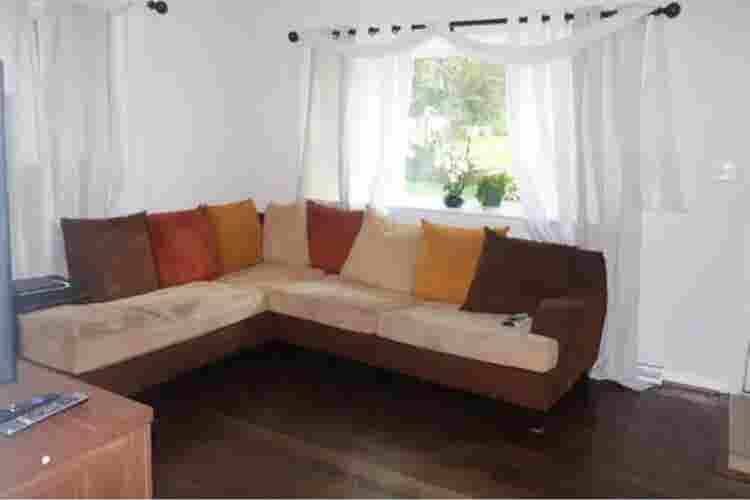 Looking for a renter for a room