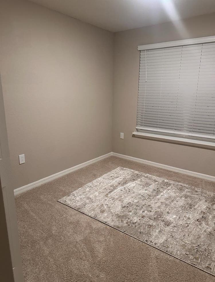 Room for rent for woman only