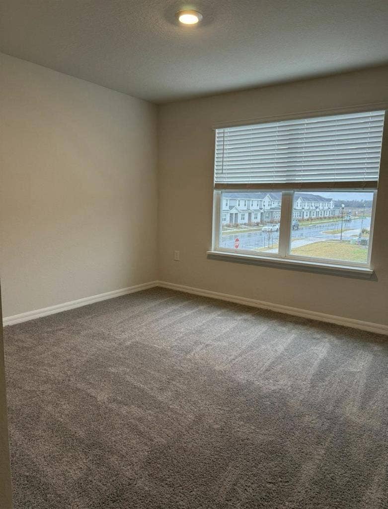 Room for rent for woman only