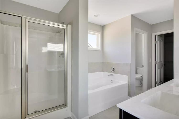 5 BR in Clayton