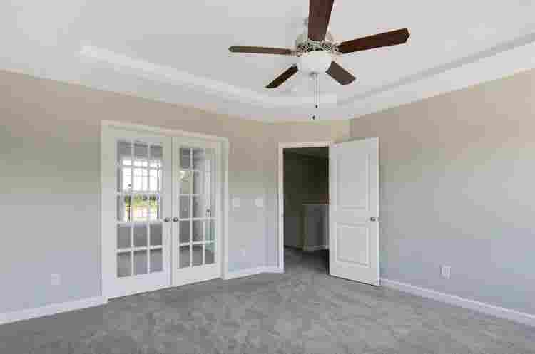 5 BR in Clayton