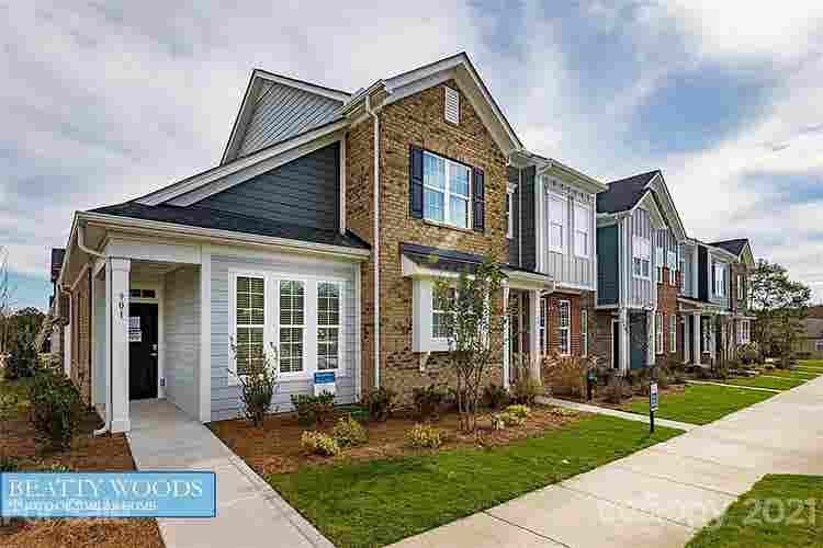 3 BR in Belmont